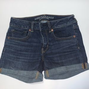 Size American Eagle shorts